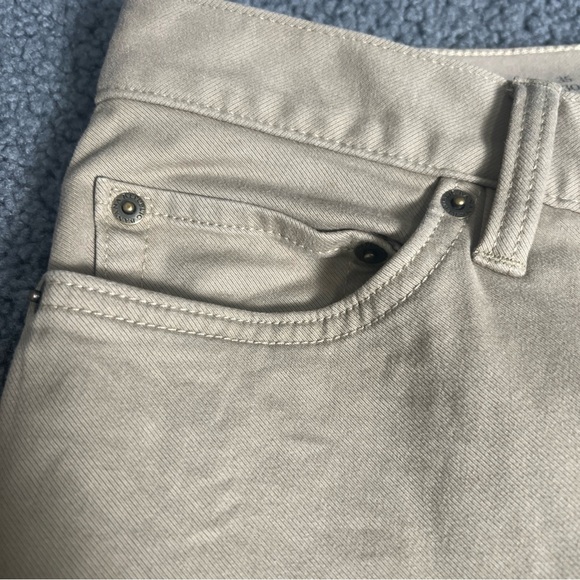 Banana Republic the Traveler Pants  (Beige) size 35/30 - Picture 8 of 15